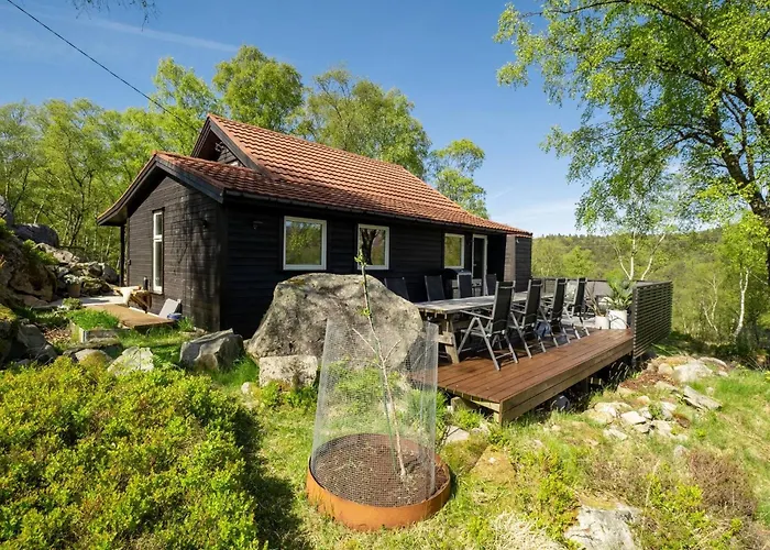 Maudlandshytta Serene Scenic Near Stavanger Feriehus